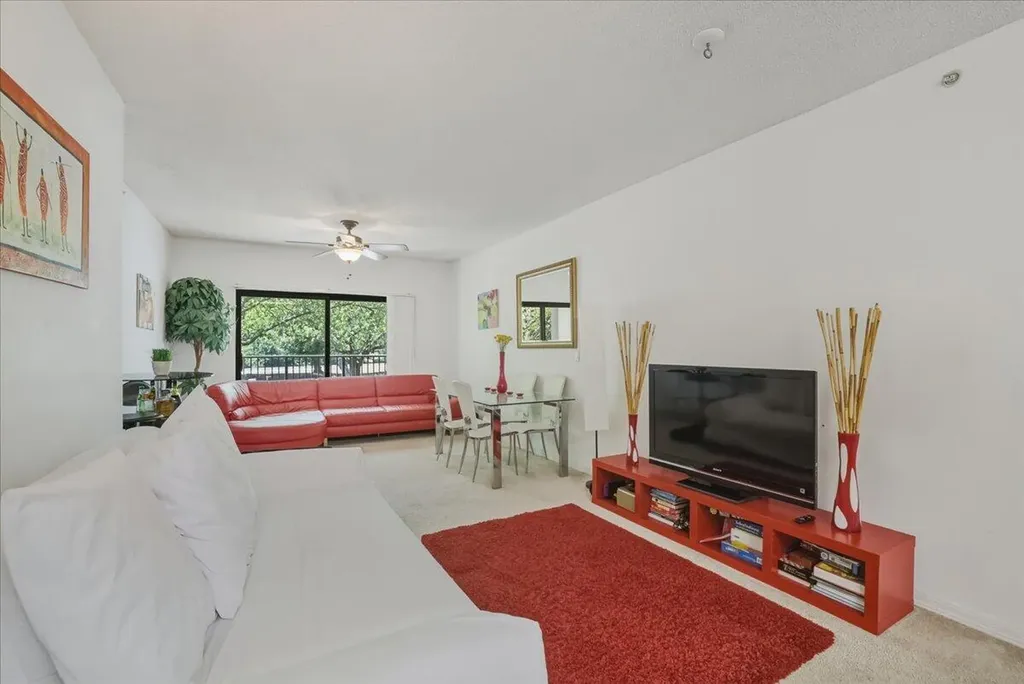 2105 Lavers Circle Delray Beach FL 33444