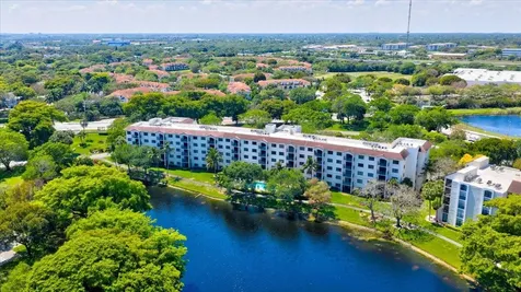 2105 Lavers Circle Delray Beach FL 33444