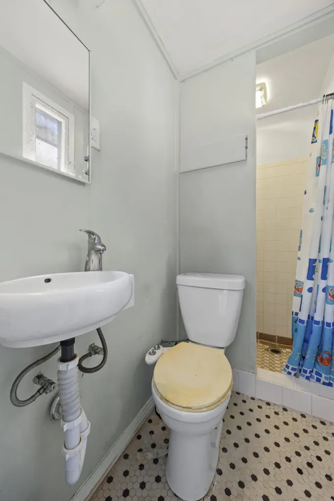 918 N Palmway Lake Worth Beach FL 33460