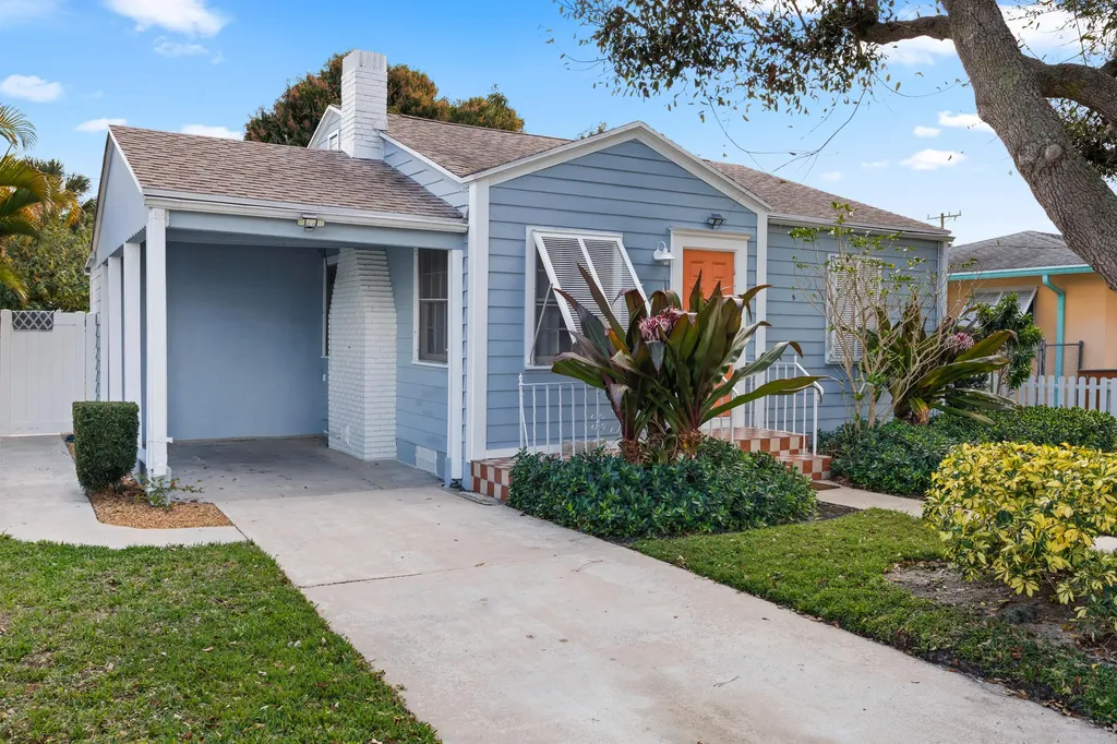 918 N Palmway Lake Worth Beach FL 33460