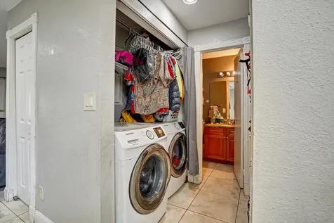 10723 NW 11th Street Pembroke Pines FL 33026