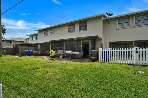 10723 NW 11th Street Pembroke Pines FL 33026