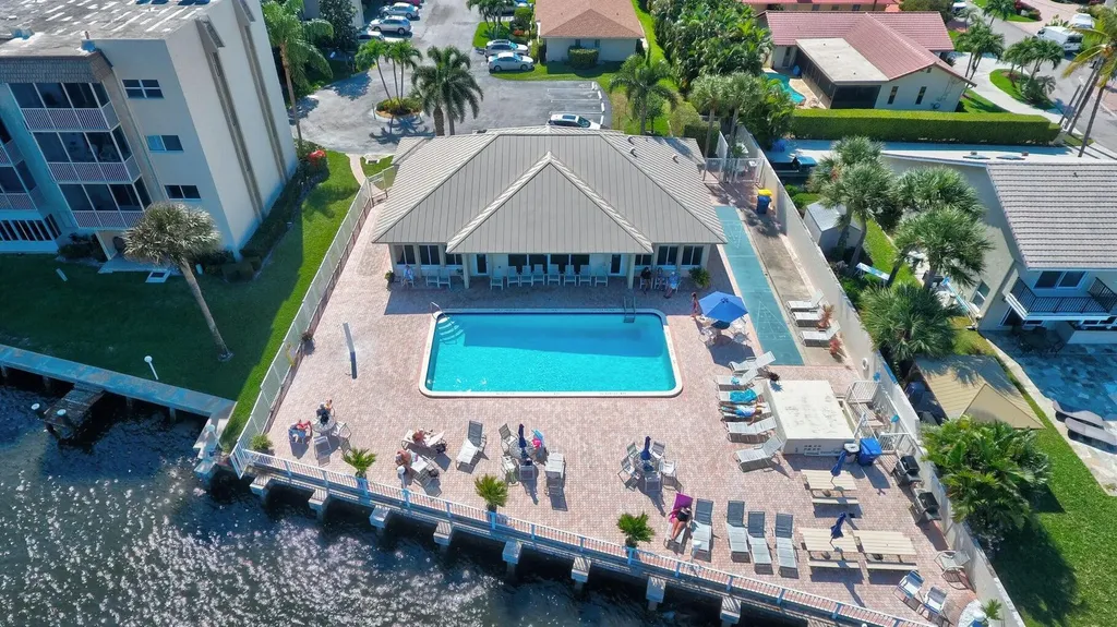 632 Snug Harbor Drive Boynton Beach FL 33435