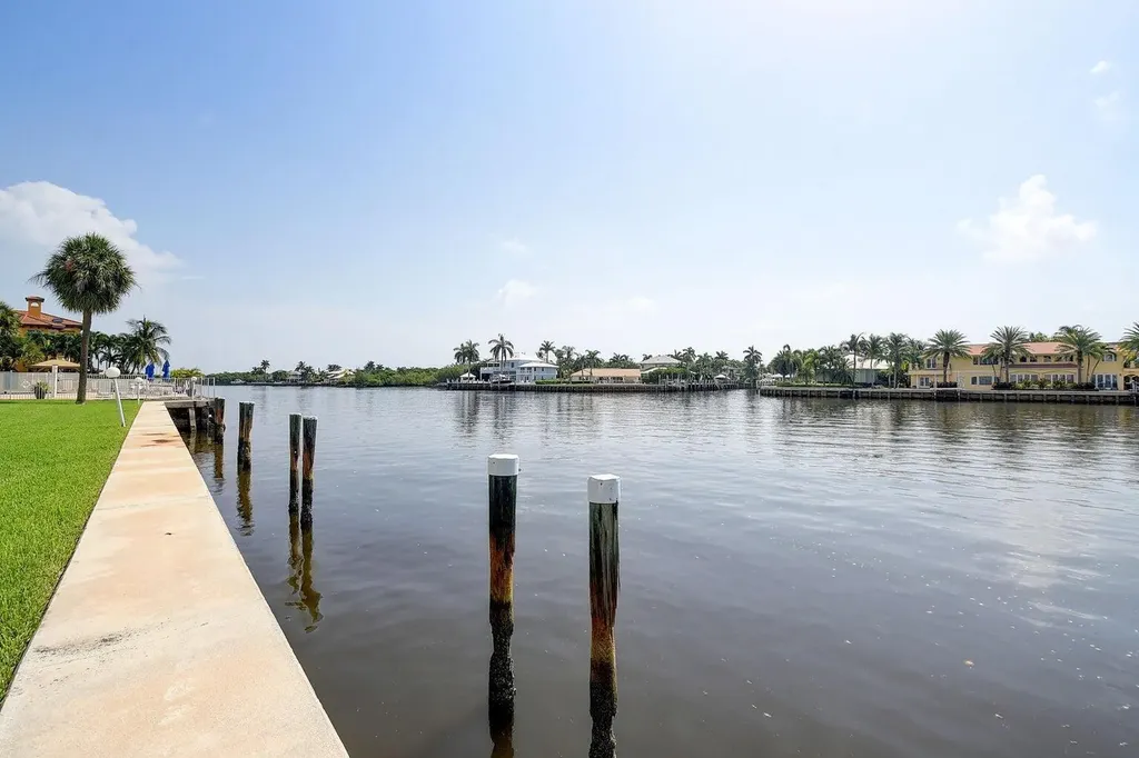 632 Snug Harbor Drive Boynton Beach FL 33435