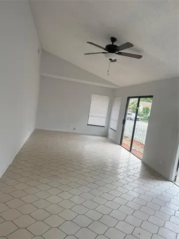 7427 SW 13th Street North Lauderdale FL 33068