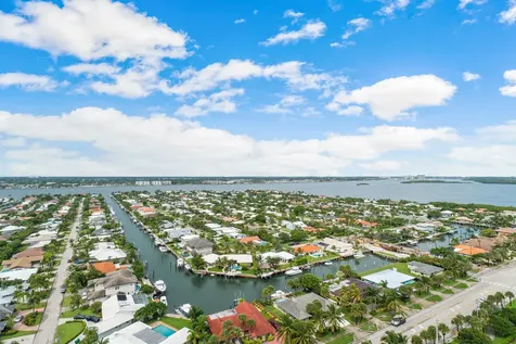 3800 N Ocean Drive Riviera Beach FL 33404