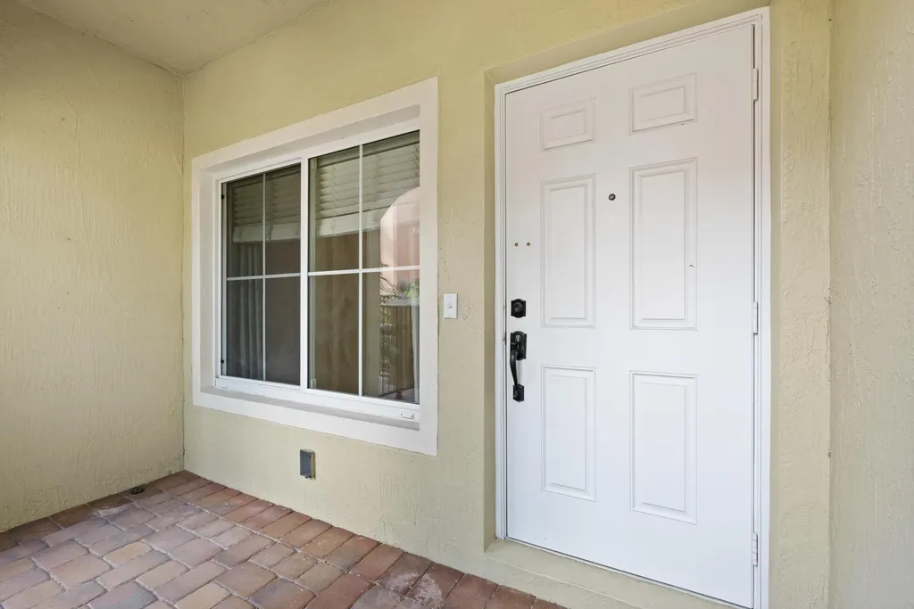 386 Lake Monterey Circle Boynton Beach FL 33426