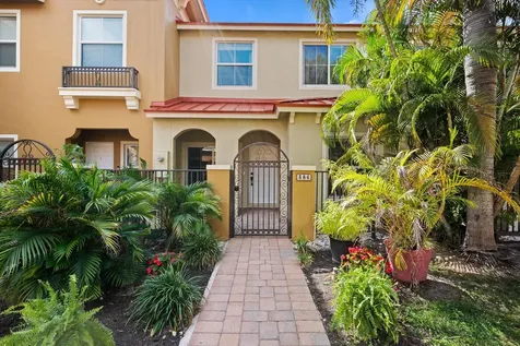 386 Lake Monterey Circle Boynton Beach FL 33426