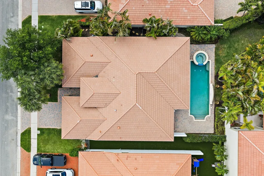 103 La Vida Court Palm Beach Gardens FL 33418