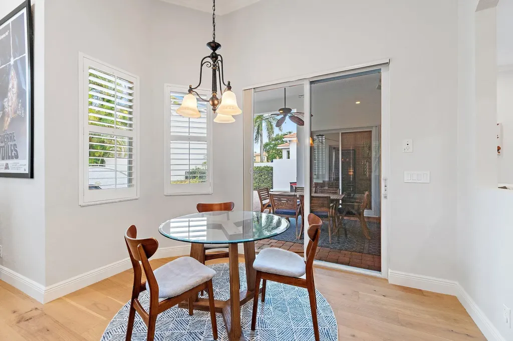103 La Vida Court Palm Beach Gardens FL 33418