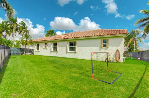 2563 Jardin Lane Weston FL 33327