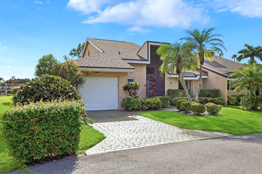 6974 Fountains Circle Lake Worth FL 33467