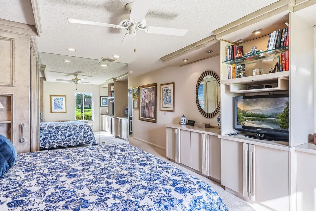 6974 Fountains Circle Lake Worth FL 33467