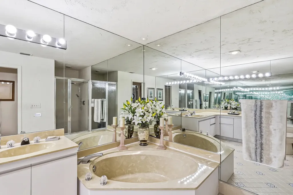 6974 Fountains Circle Lake Worth FL 33467