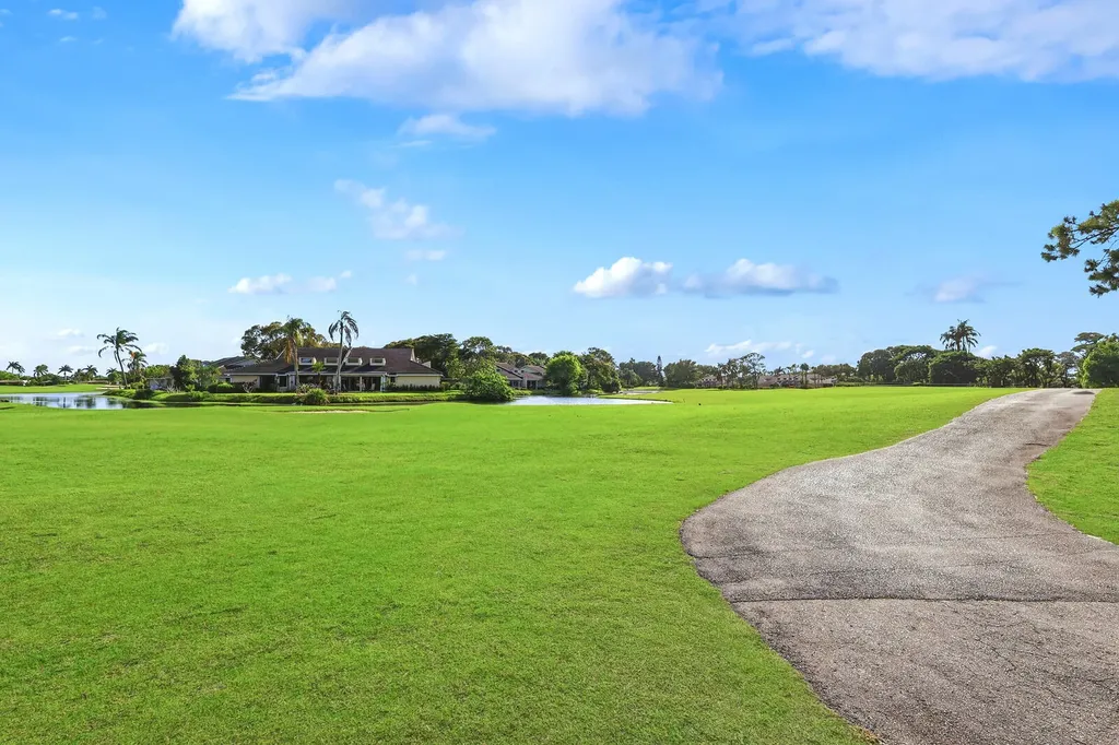 6974 Fountains Circle Lake Worth FL 33467