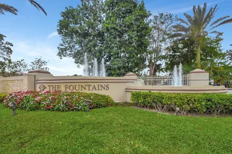 6974 Fountains Circle Lake Worth FL 33467