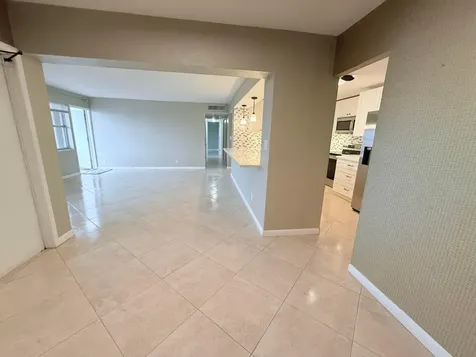401 Golden Isle Drive Hallandale Beach FL 33009