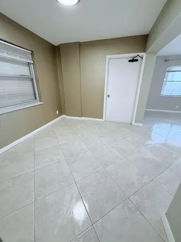 401 Golden Isle Drive Hallandale Beach FL 33009