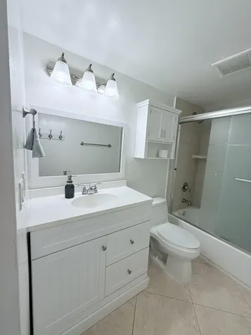401 Golden Isle Drive Hallandale Beach FL 33009