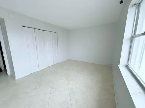 401 Golden Isle Drive Hallandale Beach FL 33009