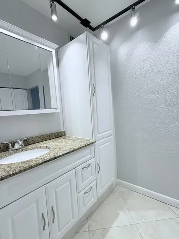 401 Golden Isle Drive Hallandale Beach FL 33009