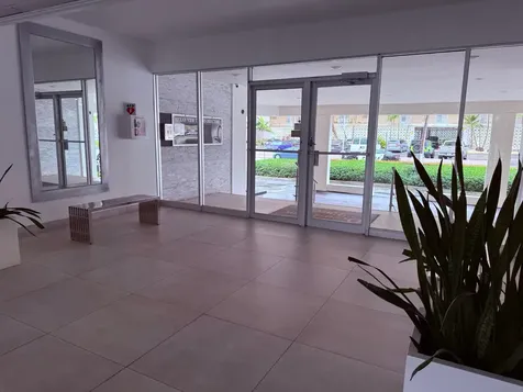 401 Golden Isle Drive Hallandale Beach FL 33009