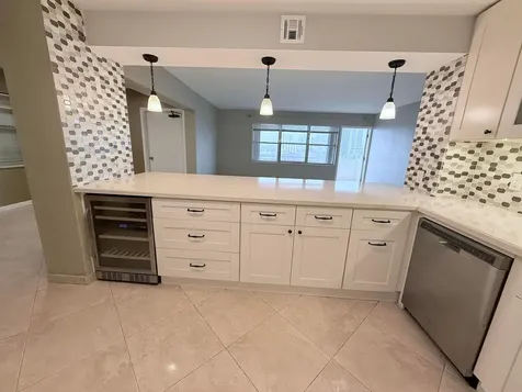 401 Golden Isle Drive Hallandale Beach FL 33009
