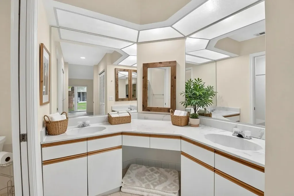11151 Autoro Court Boca Raton FL 33498