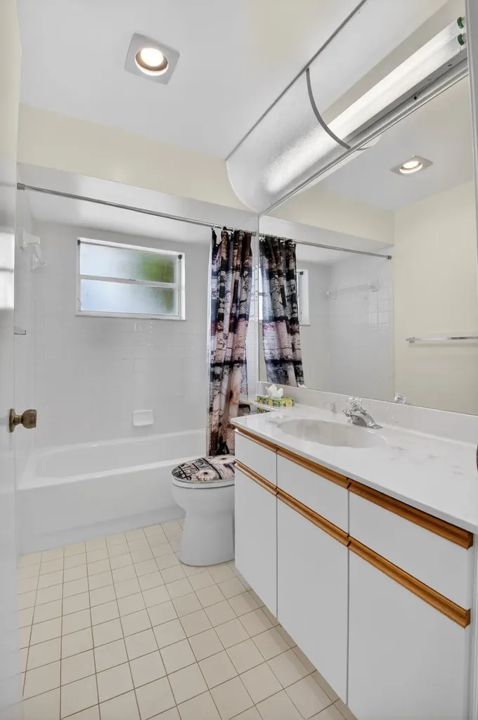 11151 Autoro Court Boca Raton FL 33498