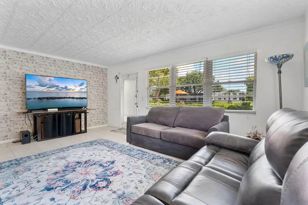 269 S Ventnor S Deerfield Beach FL 33442