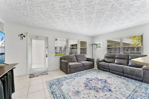 269 S Ventnor S Deerfield Beach FL 33442