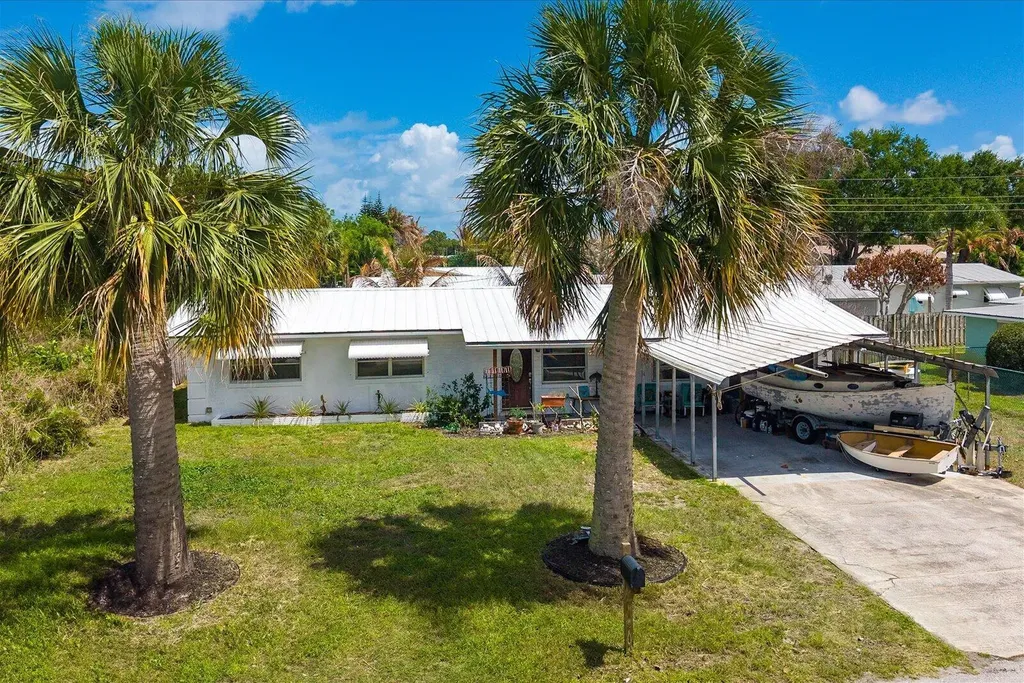 3141 NE Spruce Ridge Avenue Jensen Beach FL 34957