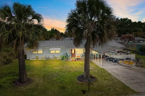3141 NE Spruce Ridge Avenue Jensen Beach FL 34957
