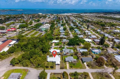 3141 NE Spruce Ridge Avenue Jensen Beach FL 34957