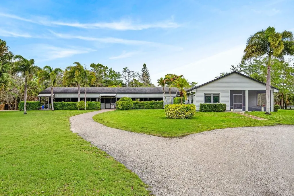 2741 Buck Ridge Trail Loxahatchee FL 33470