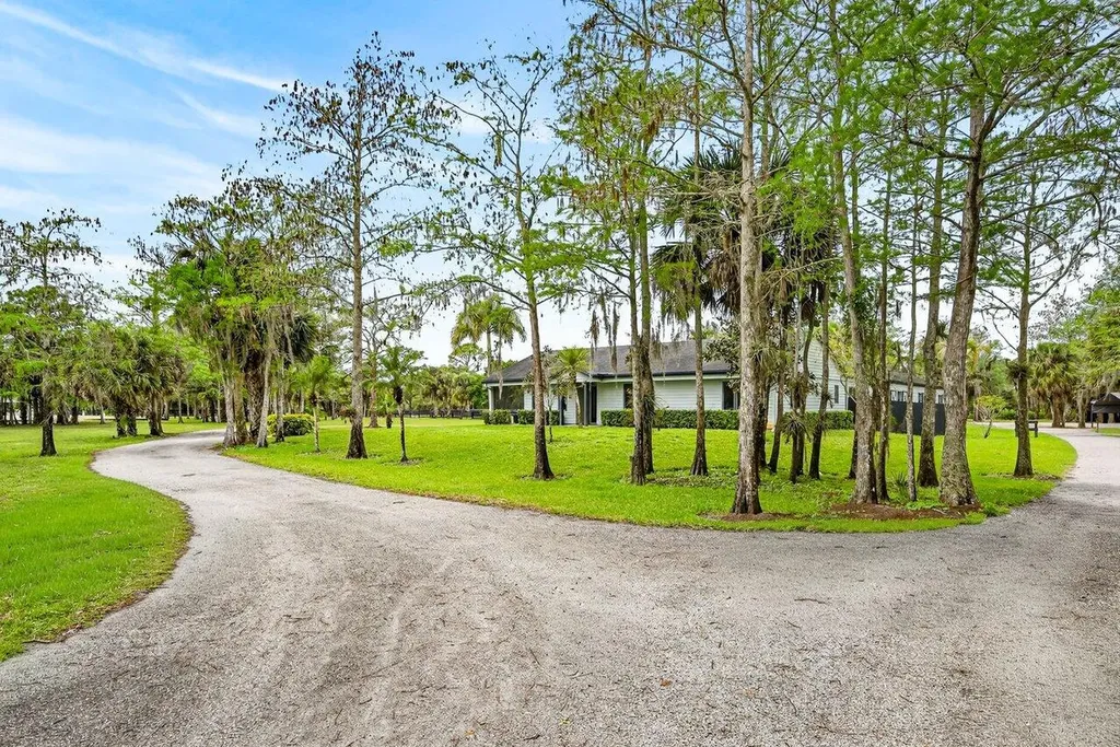2741 Buck Ridge Trail Loxahatchee FL 33470