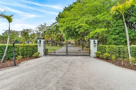 2741 Buck Ridge Trail Loxahatchee FL 33470