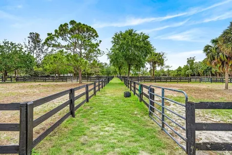 2741 Buck Ridge Trail Loxahatchee FL 33470