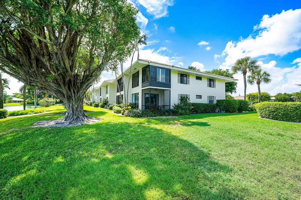 3682 Quail Ridge Drive N Boynton Beach FL 33436
