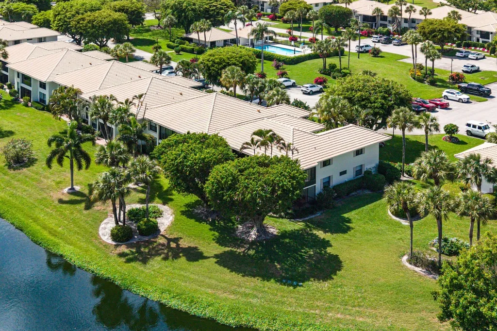 3682 Quail Ridge Drive N Boynton Beach FL 33436