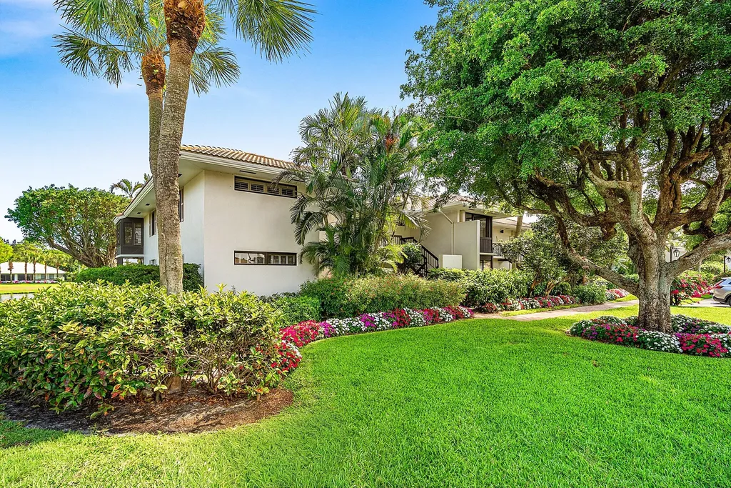 3682 Quail Ridge Drive N Boynton Beach FL 33436