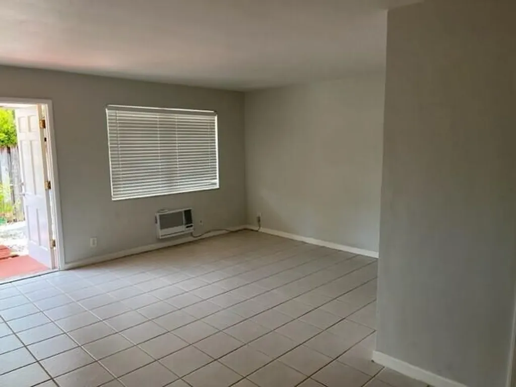 1129 NE 17th Terrace Fort Lauderdale FL 33304