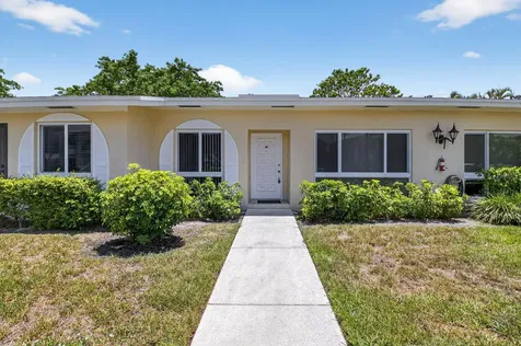 13984 Vía Flora Delray Beach FL 33484
