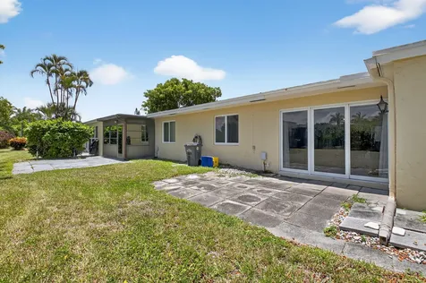 13984 Vía Flora Delray Beach FL 33484