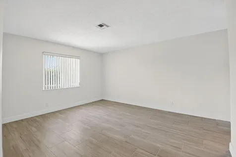 13984 Vía Flora Delray Beach FL 33484