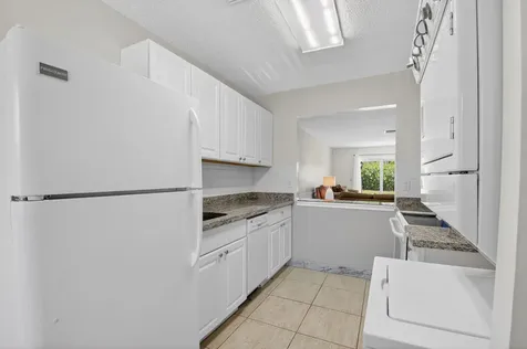 13984 Vía Flora Delray Beach FL 33484