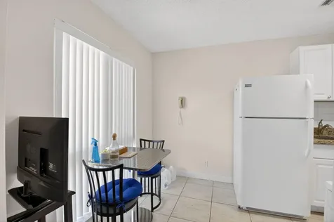 13984 Vía Flora Delray Beach FL 33484