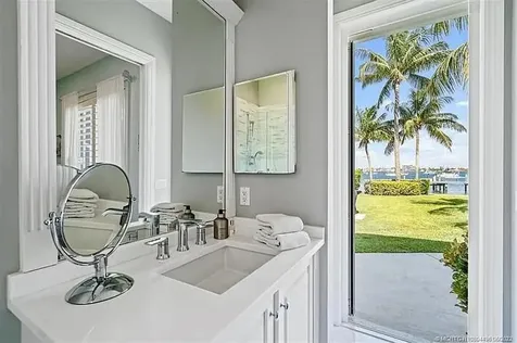 2941 Lake Drive Singer Island FL 33404