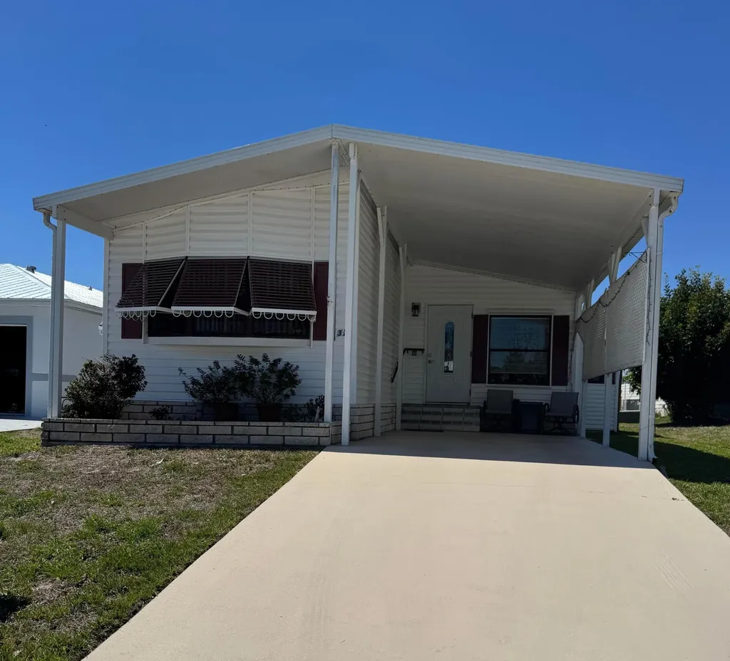 37 San Roberto Fort Pierce FL 34951