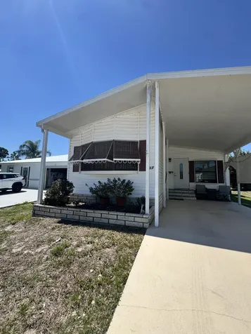 37 San Roberto Fort Pierce FL 34951